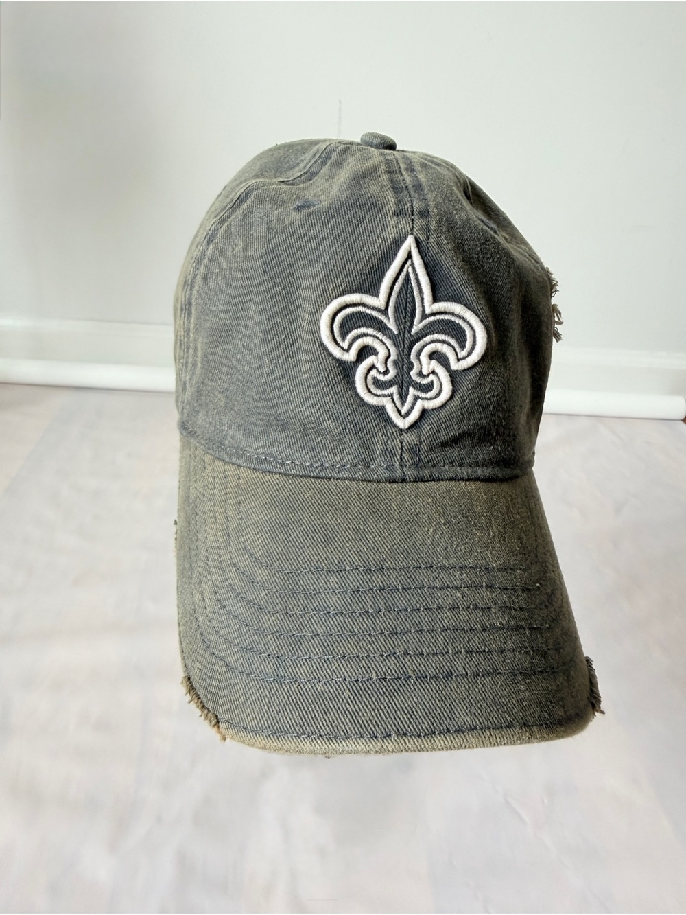 New Orleans Saints NFL dad hat distressed adjustable olive grey Fleur-de-lis VTG